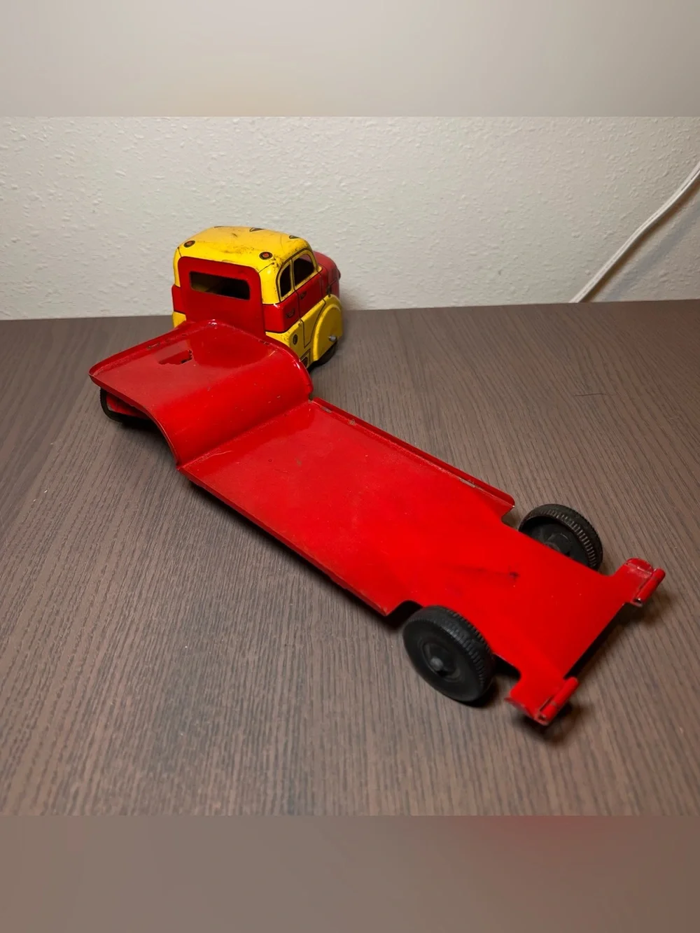 VINTAGE MARX DODGE LIVESTOCK TRANSPORT COMPANY TRUCK ( MISSING BACK CAB )